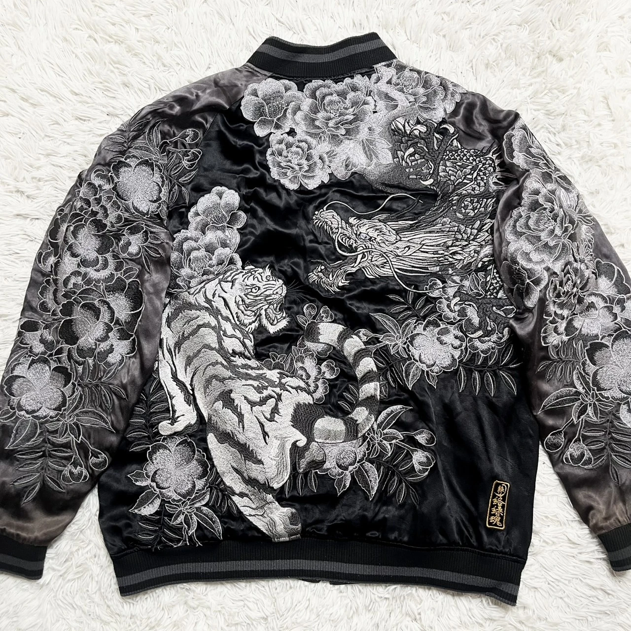 中古スカジャンの魅力